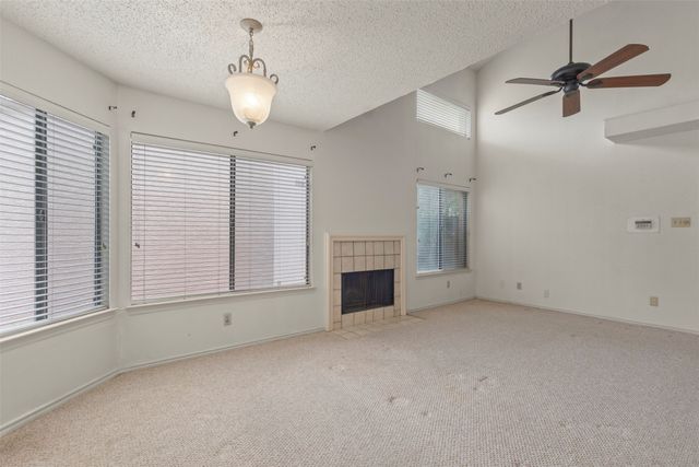 563 Ranch Trail 217, Irving, TX 75063