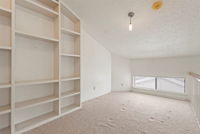 563 Ranch Trail 217, Irving, TX 75063