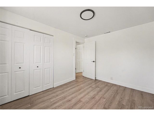 3980 S Hazel Ct, Englewood, CO 80110