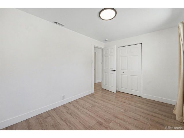 3980 S Hazel Ct, Englewood, CO 80110