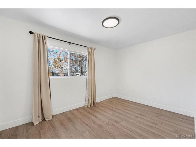 3980 S Hazel Ct, Englewood, CO 80110