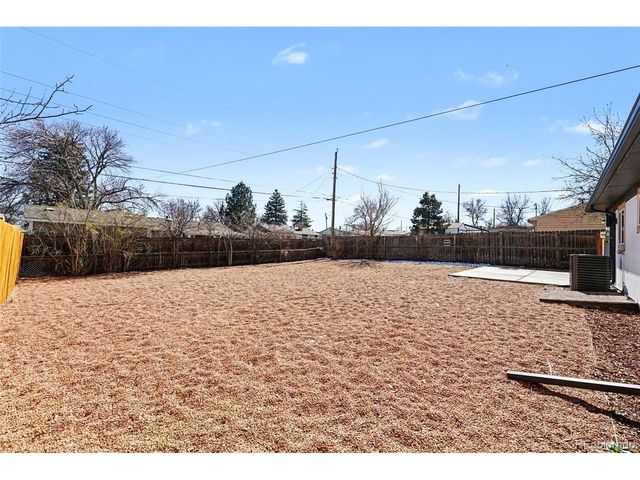 3980 S Hazel Ct, Englewood, CO 80110