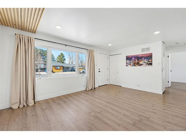 3980 S Hazel Ct, Englewood, CO 80110