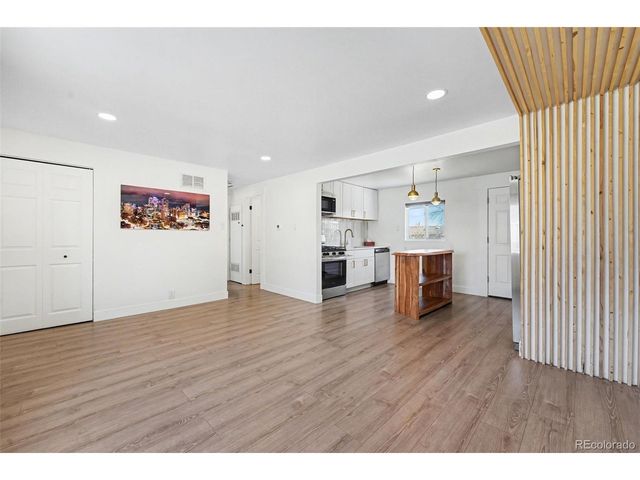 3980 S Hazel Ct, Englewood, CO 80110