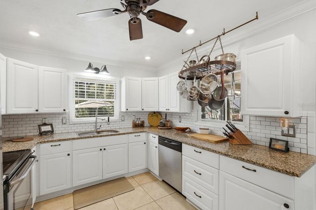 686 WILDWOOD DRIVE, New Smyrna Beach, FL 32168