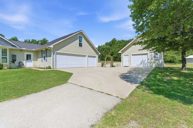 240 Johnson Bend Road, Weatherford, TX 76088