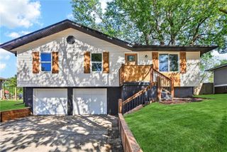 1401 SE Royal Street, Oak Grove, MO 64075