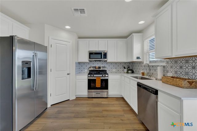 360 Witchhazel Way, San Marcos, TX 78666