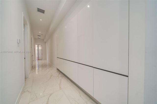 16600 Sunset Way, Weston, FL 33326