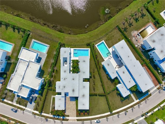 16600 Sunset Way, Weston, FL 33326