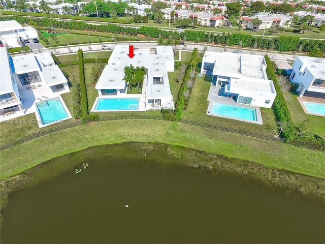 16600 Sunset Way, Weston, FL 33326