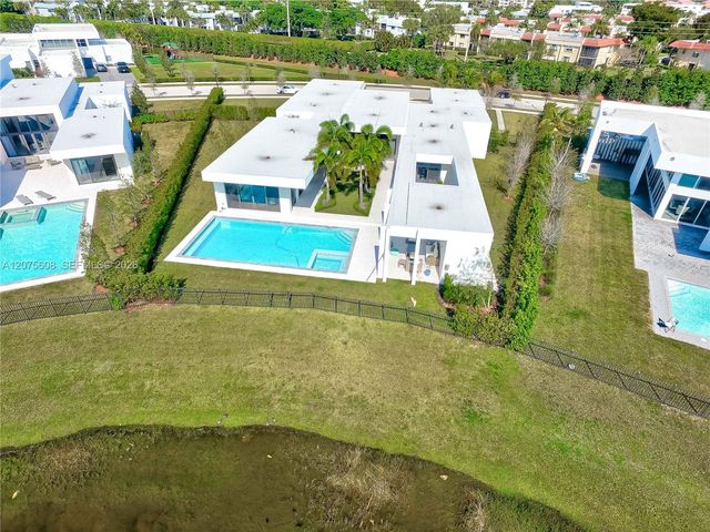 16600 Sunset Way, Weston, FL 33326