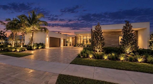 16600 Sunset Way, Weston, FL 33326