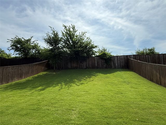 2712 Country Church Road, Mckinney, TX 75071