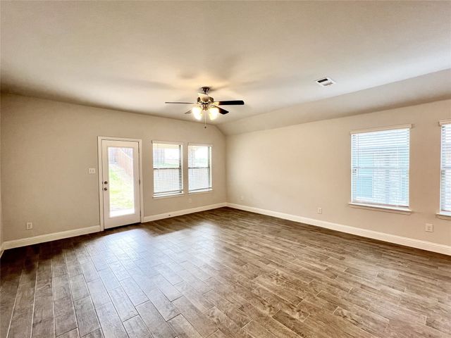 2712 Country Church Road, Mckinney, TX 75071