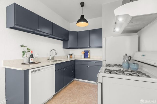 2415 Van Ness Avenue 602, San Francisco, CA 94109