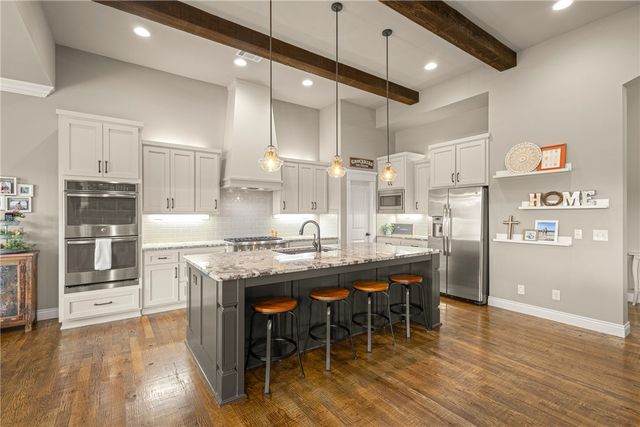 500 Oakleaf Trail, Centerton, AR 72719