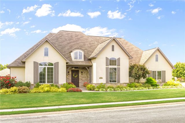 500 Oakleaf Trail, Centerton, AR 72719