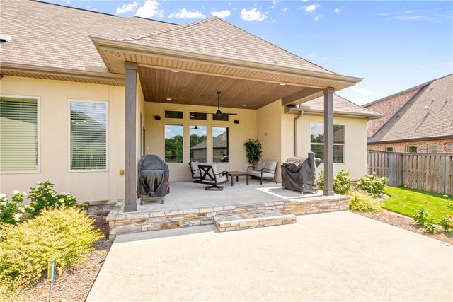 500 Oakleaf Trail, Centerton, AR 72719