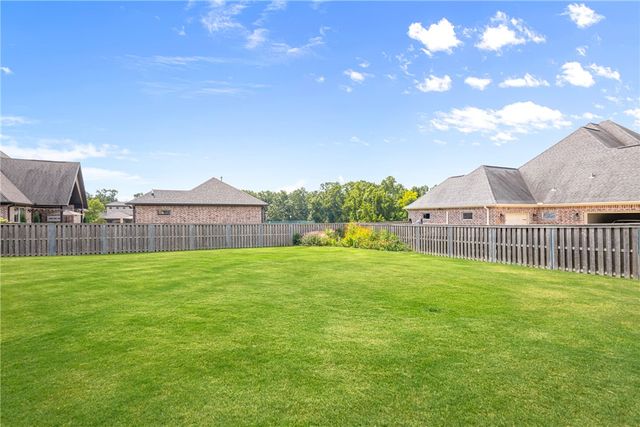500 Oakleaf Trail, Centerton, AR 72719