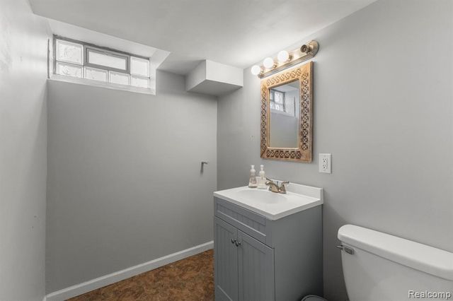 20447 Carlysle Street, Dearborn, MI 48124