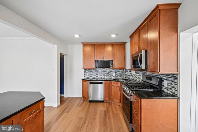 415 SAGAMORE RD, Havertown, PA 19083