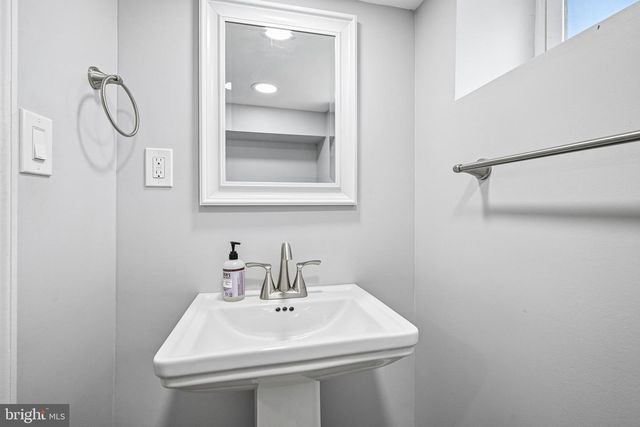 415 SAGAMORE RD, Havertown, PA 19083