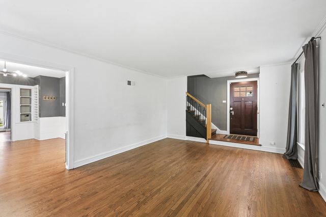 237 Sunnyside Avenue, Munster, IN 46321