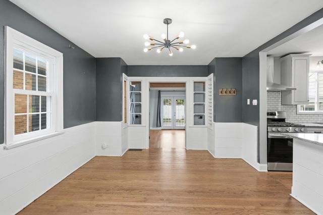 237 Sunnyside Avenue, Munster, IN 46321