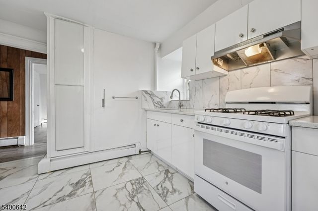 24 Franklin Pl, Summit City, NJ 07901