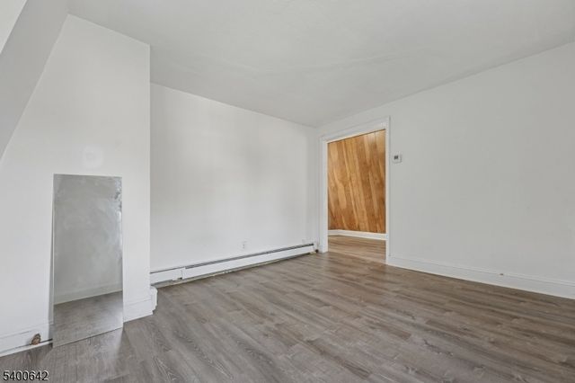 24 Franklin Pl, Summit City, NJ 07901