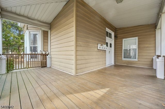 24 Franklin Pl, Summit City, NJ 07901