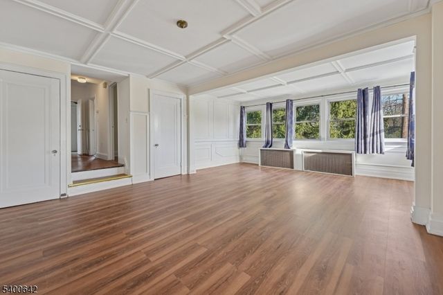 24 Franklin Pl, Summit City, NJ 07901