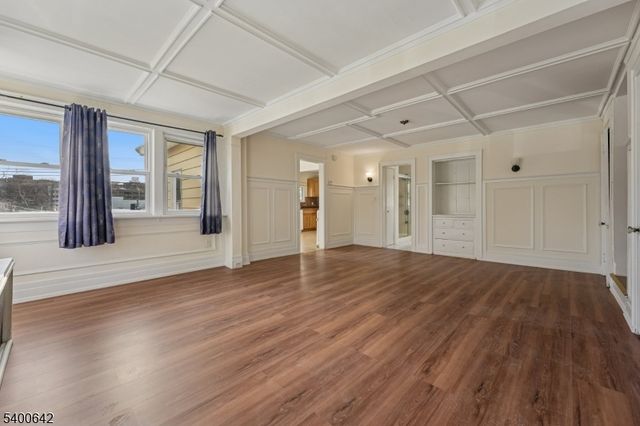 24 Franklin Pl, Summit City, NJ 07901