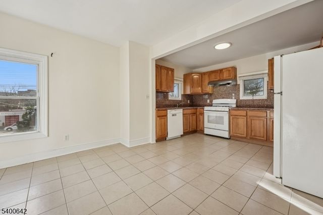 24 Franklin Pl, Summit City, NJ 07901