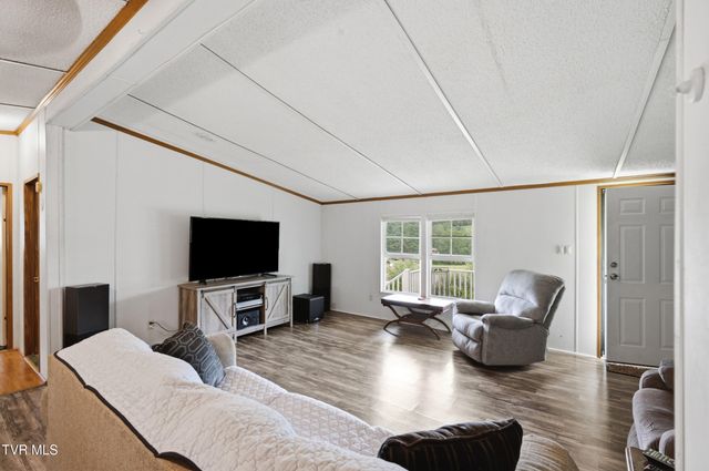 12018 Dettor Road, Bristol, VA 24202