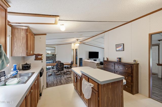 12018 Dettor Road, Bristol, VA 24202