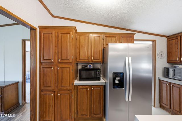 12018 Dettor Road, Bristol, VA 24202