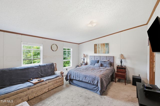 12018 Dettor Road, Bristol, VA 24202
