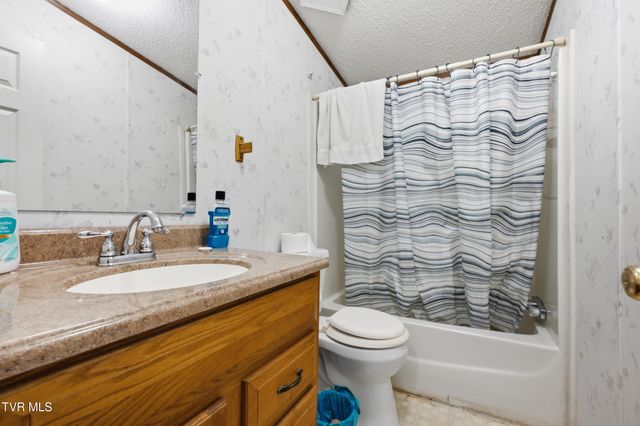 12018 Dettor Road, Bristol, VA 24202