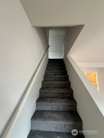 1432 E 29th Street, Tacoma, WA 98404