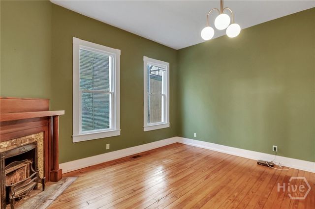 809 E Henry Street, Savannah, GA 31401