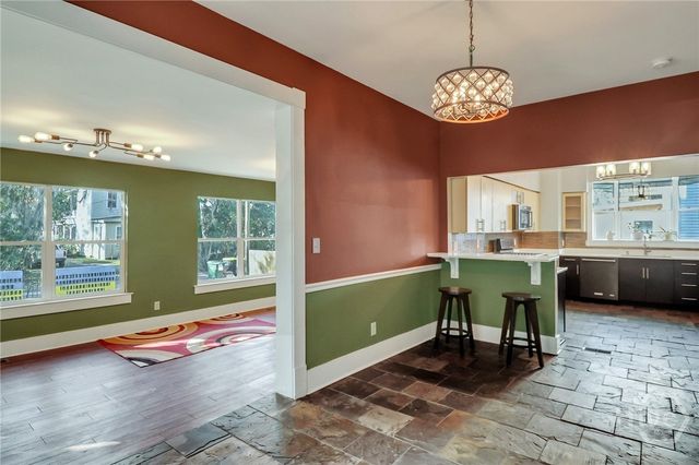 809 E Henry Street, Savannah, GA 31401