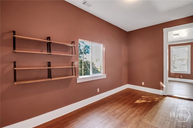 809 E Henry Street, Savannah, GA 31401