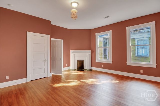 809 E Henry Street, Savannah, GA 31401