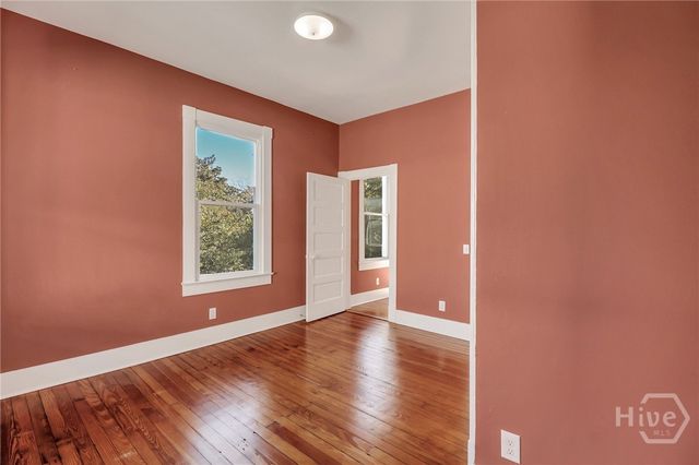 809 E Henry Street, Savannah, GA 31401