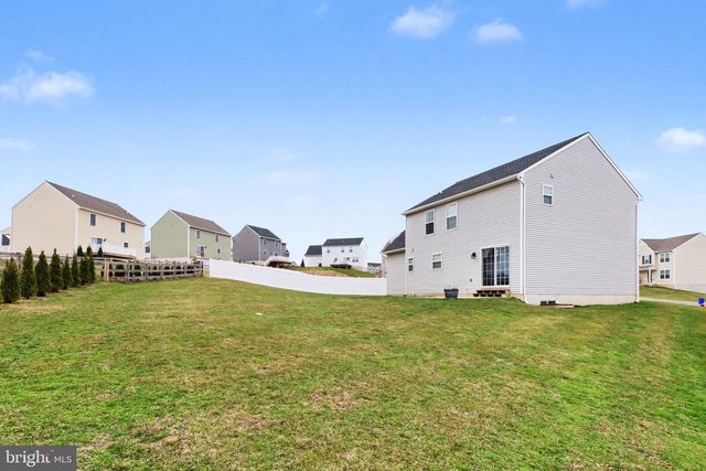 104 BROOKSIDE LN, New Providence, PA 17560