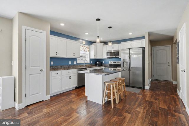 104 BROOKSIDE LN, New Providence, PA 17560