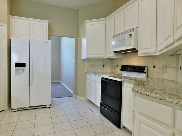 516 Chateau Court, Denton, TX 76209