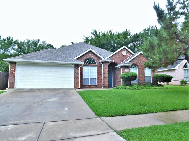 516 Chateau Court, Denton, TX 76209